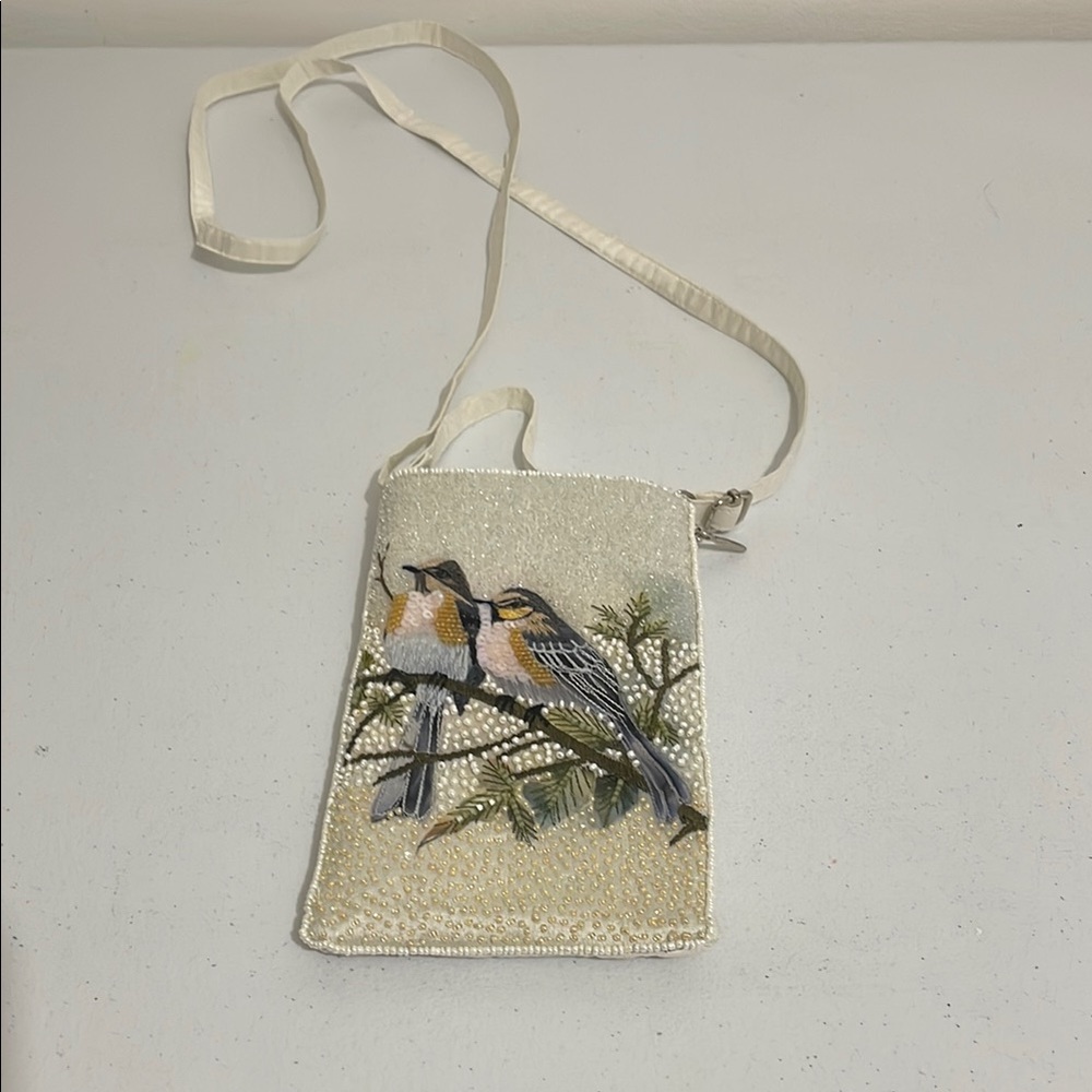 Elegant Cream Crossbody Bag with Bird Design